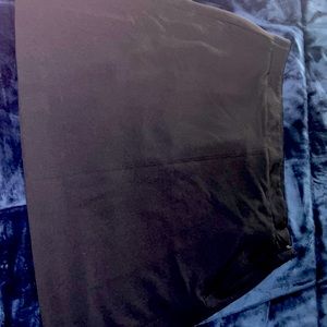 Black side zip skirt